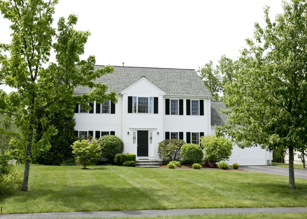 photo of 5 Cardinal Circle in Shrewsbury MA