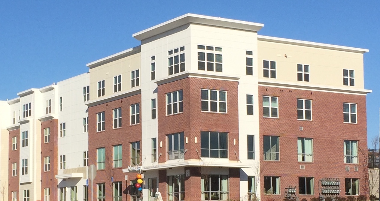 photo of the apartments at Lakeway Commons in Shrewsbury Massachusetts